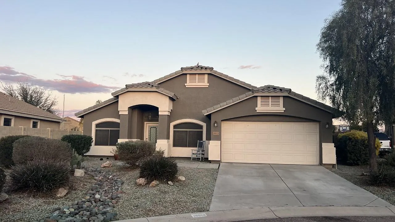 4 bed, 2257 sqft, $2,095 — Photo 1
