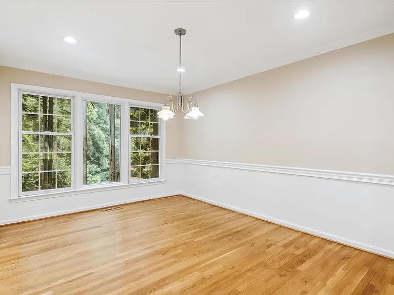 9309 Langford Ct — Photo 20