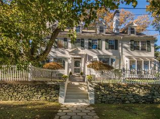152 Grotto Ave, Providence, RI 02906
