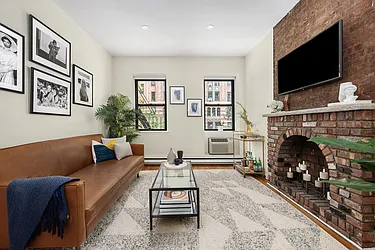 429 West 24th Street, #2EE