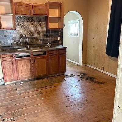2nd image of 2241 Main St
