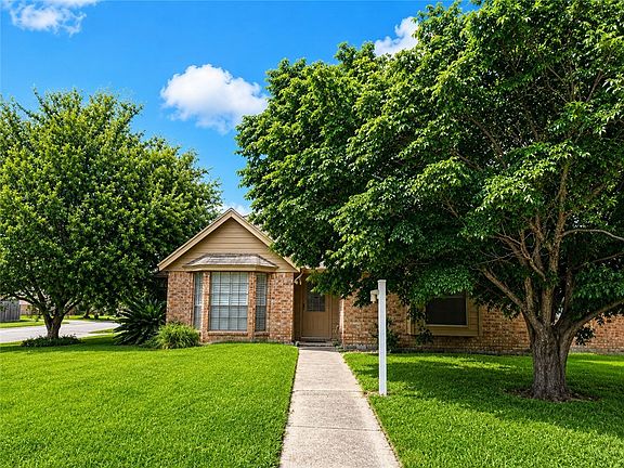 2nd image of 3466 Picadilly Ln