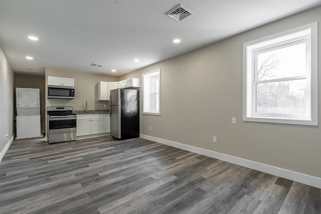 1 bed, 500 sqft, $1,050 — Photo 2