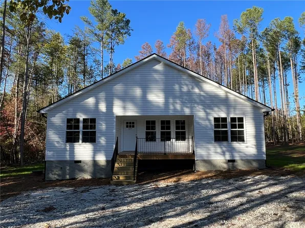 439 Pine Hollow Ln, West Union, SC 29696