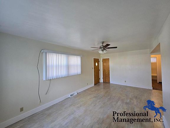 2nd image of 1211 Custer Ave