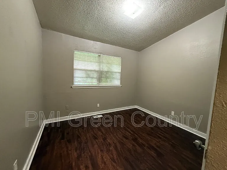 5513 N Johnstown Ave — Photo 9
