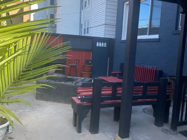 7536 S Phillips Ave Floor 3, Chicago, IL 60649