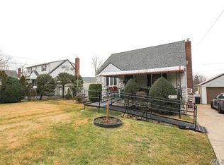 12132 Hook Creek Blvd, Rosedale, NY 11422