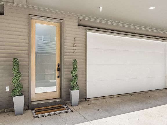 2nd image of 1865 Summit Ave #102