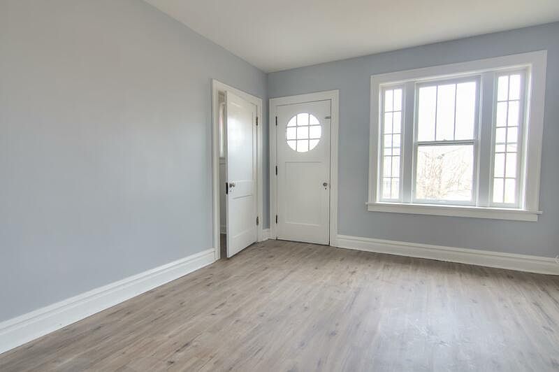 1st image of 3812A Dunnica Ave