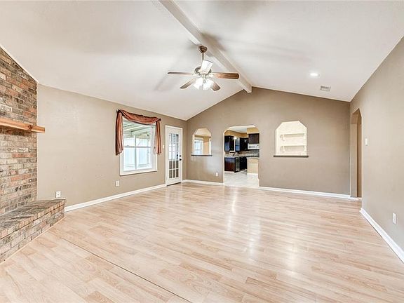5th image of 5451 Meadow Oak St