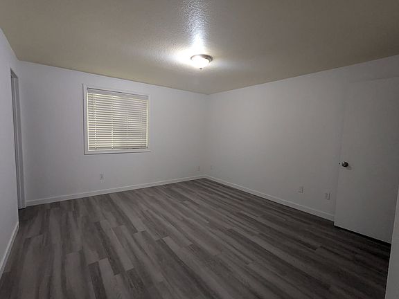 5th image of 9305 15th Pl SE