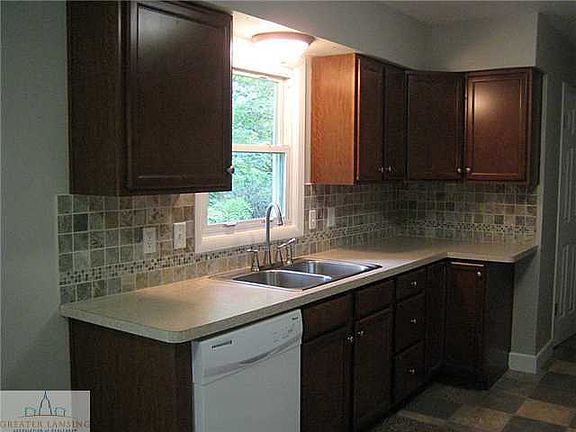 4th image of 1538 E Cahill Dr