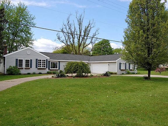 3rd image of 6571 40th Ave