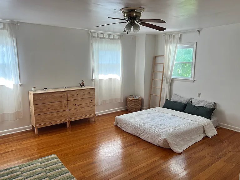 373 Franklin St — Photo 13