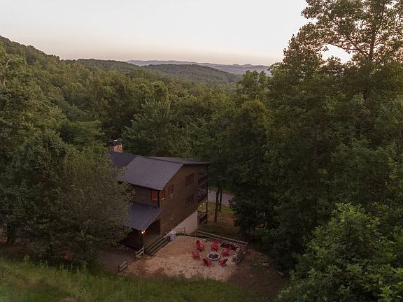5th image of 22 Hidden Valley Dr N