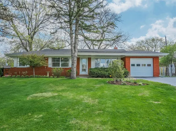 22W145 Sunset Ter, Medinah, IL 60157
