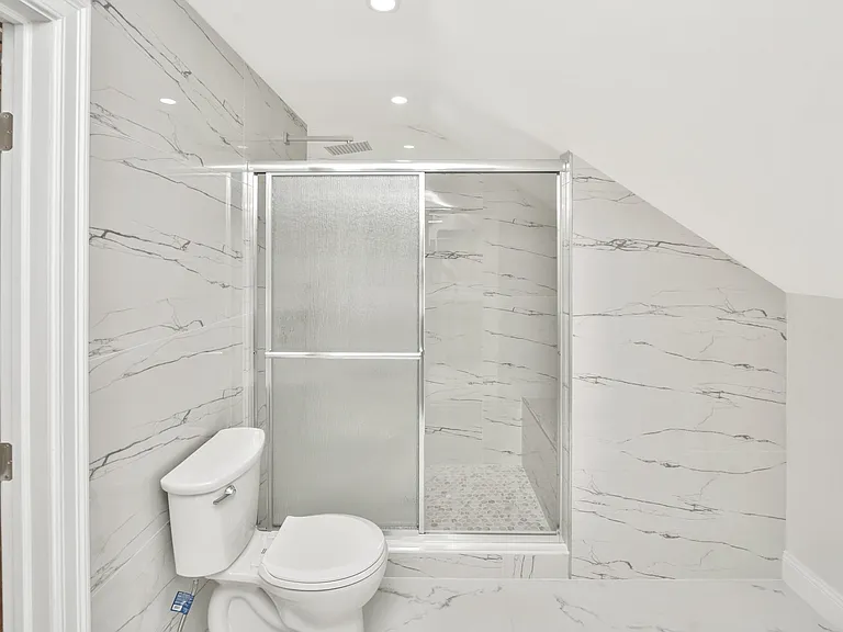 30 Hiawatha Rd #2 — Photo 11