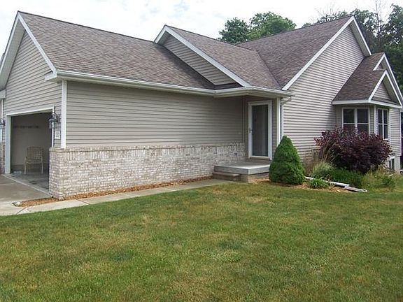 2nd image of 12074 Schonborn Pl