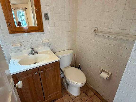 5th image of 313 Allston St #12A