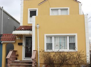 13435 230th St, Springfield Gardens, NY 11413