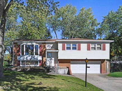 2712 Mohawk Ave, Woodridge, IL, 60517