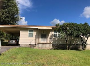 1437 Meadowlark Cir, Haleyville, AL 35565