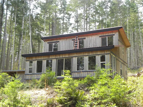 66 Spring Bay Rd, Lasqueti, BC V0R 2J0