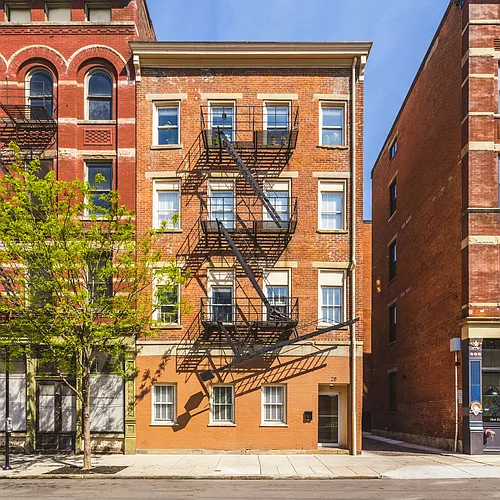 28 E 13th St Photo 1
