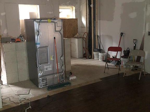 4th image of 5203 Westminster Ave
