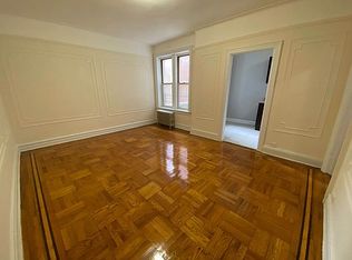 8406 109th St #3, Richmond Hill, NY 11418