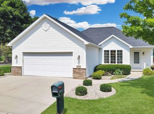 4768 Westbrook Ct, Appleton, WI 54911