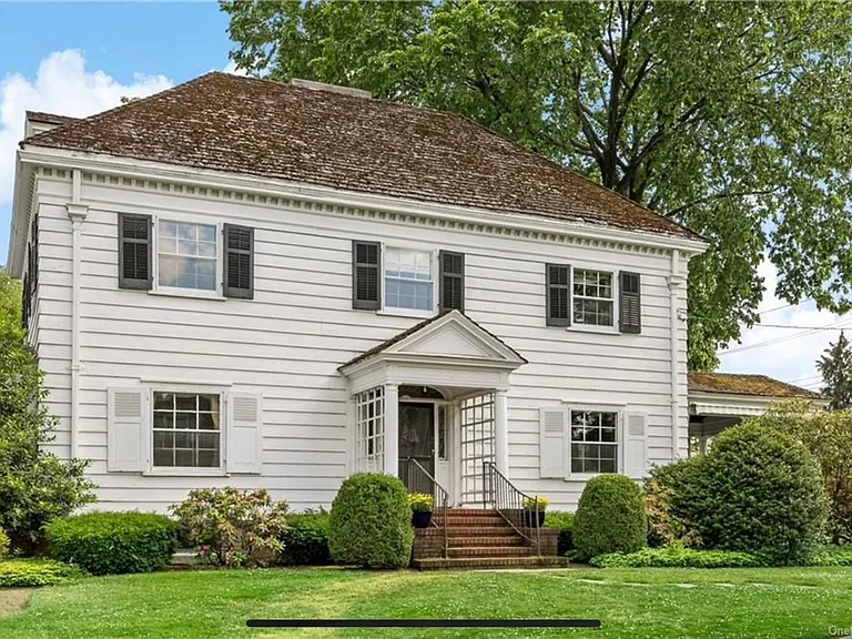 11 Maple Ave — Photo 2