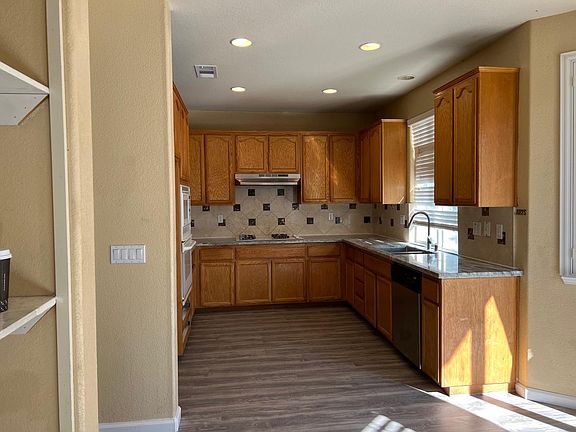 4th image of 5078 Alum Rock Ave