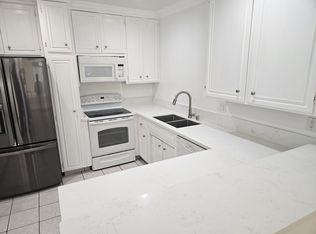 827 2nd St #302, Santa Monica, CA 90403