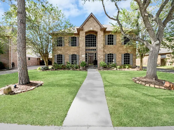 1408 N Pine Orchard Dr, Pearland, TX 77581