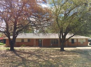 6123 Ten Mile Bridge Rd, Fort Worth, TX 76135