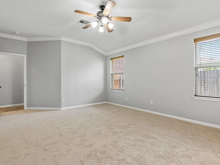 2505 Rusk Ct — Photo 34