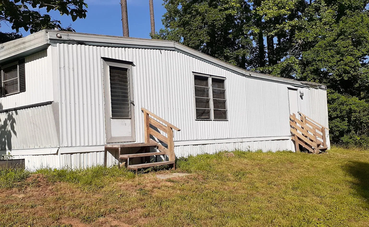 2 bed, 600 sqft, $825 — Photo 1
