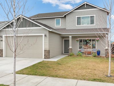 2869 NW 23rd St, Redmond, OR, 97756
