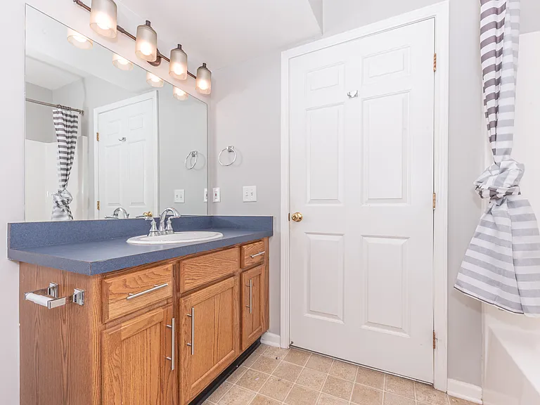 2646 S Knightsbridge Cir #1 — Photo 31