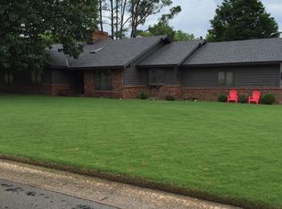 2211 W Tulsa St, Siloam Springs, AR 72761