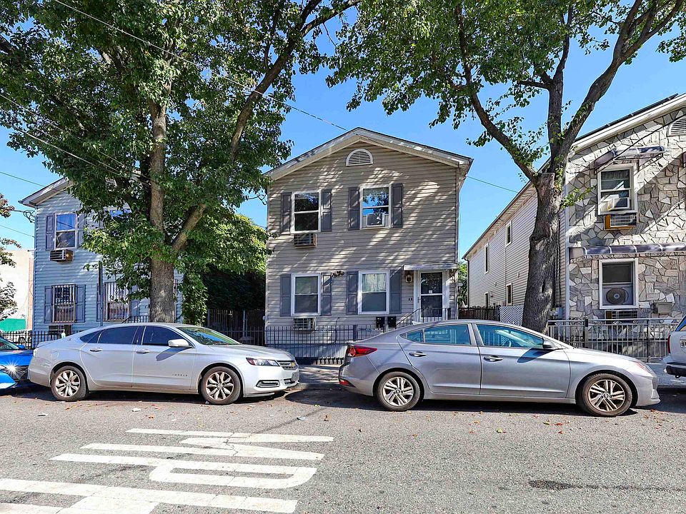 1st image of 112 Astor Pl
