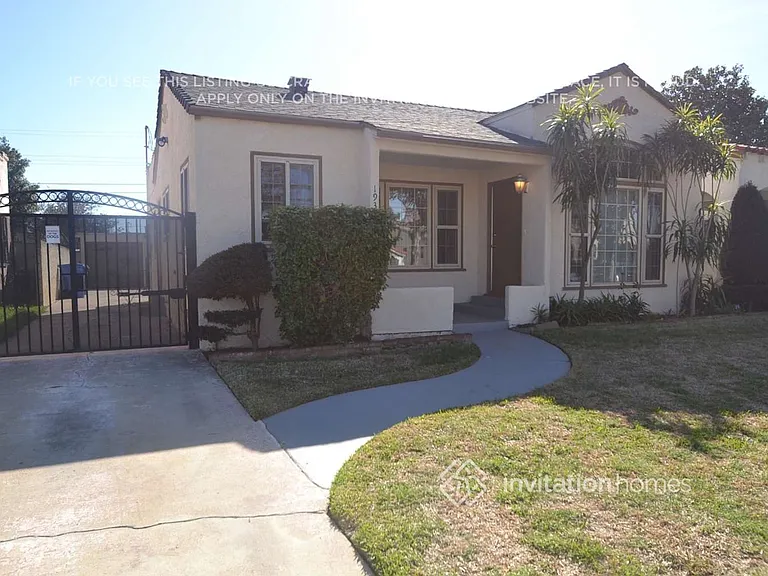 1932 W 84th Pl — Photo 2