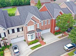 6329 Wakehurst Rd, Charlotte, NC 28226