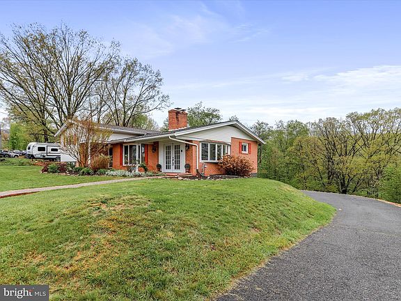 3rd image of 16217 Rawlings Heights Dr
