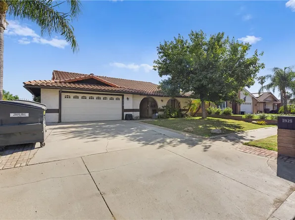 2925 Mirada Rd, Highland, CA 92346