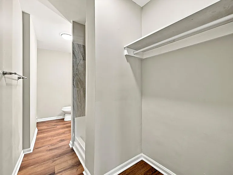 571 Olive St — Photo 9