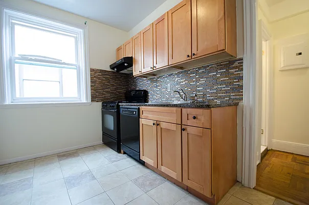 Rented by Compass | media 7