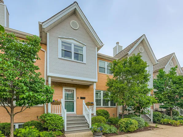 5404 N Hoyne Ave #5404, Chicago, IL 60625